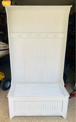 Entry room bench with storage-72x41-$60-higley and ray