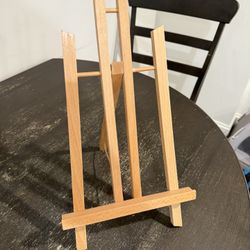 Tabletop easel