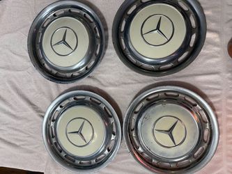 OEM Vintage Mercedes 14" Hubcaps Wheel Covers Cream Set of 4 W123 W114 W115