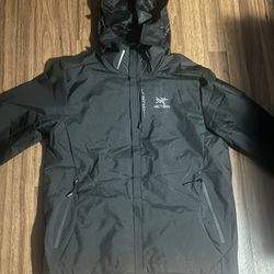 Black Arc’teryx Goretex Hooded Waterproof Jacket Size Large