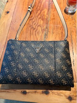 GUESS SHOULDER BAG (Small)