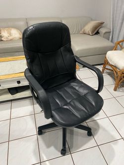 Office chair- send offer
