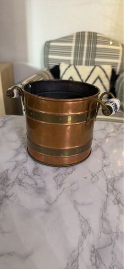 Copper bucket with decorative handles 5 1/2h x 8 1/2 w