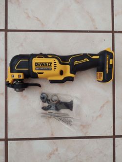 New Dewalt ATOMIC Oscillating Multi Tool 20v - Tool Only