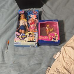 Sailor Moon Deluxe Adventure Dolls And Sailor Venus Figure NRFB 