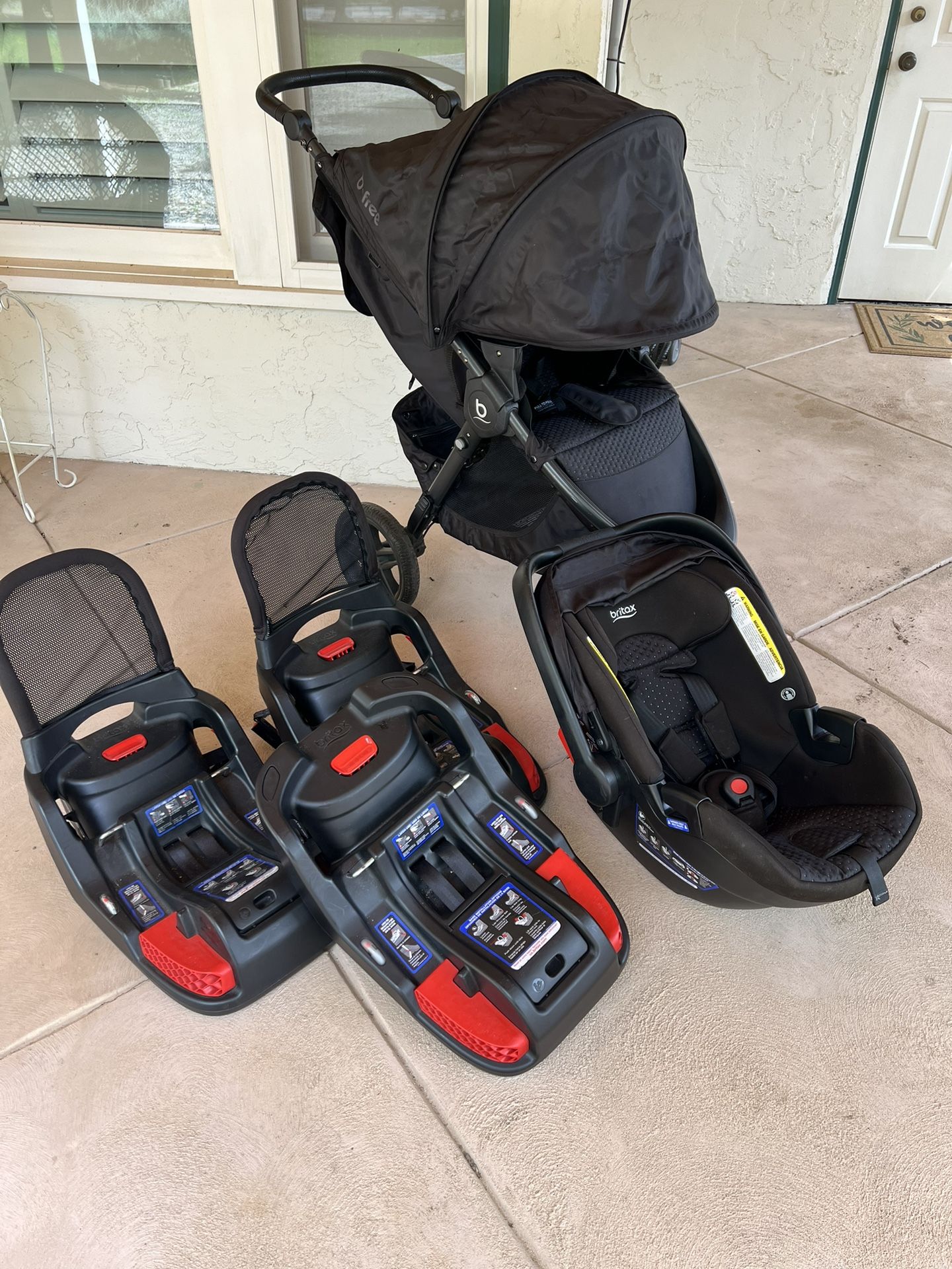 Britax b free Travel System 