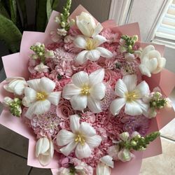 Ramo Buchon Roses Flower Bouquet