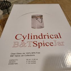 3 Oz Sealing Craft/Spice Jars w/labels 