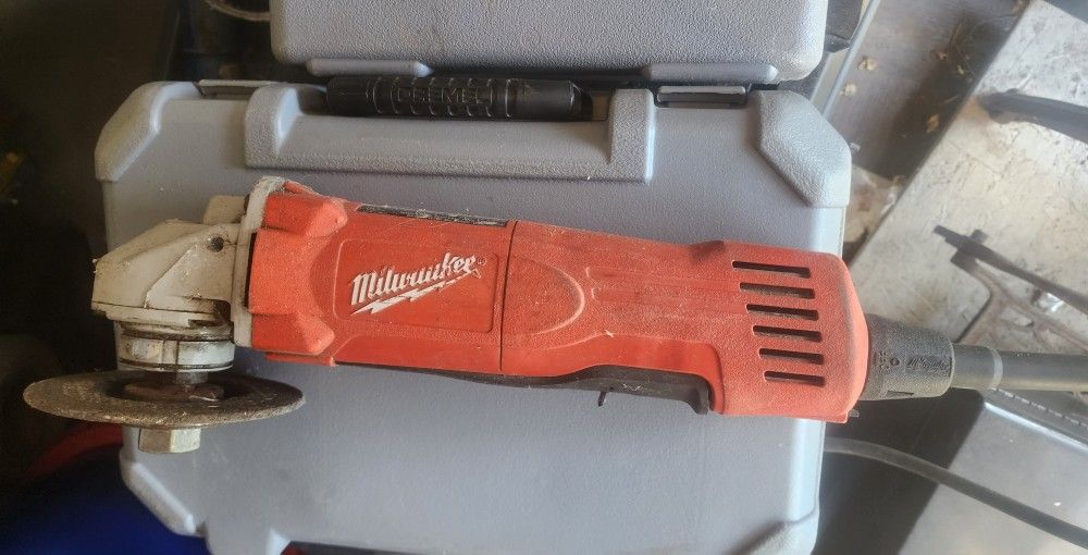 Milwaukee Grinder