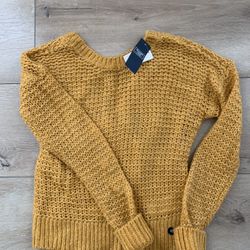 NWT Abercrombie And Fitch Sweater DS