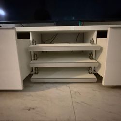 Everything In The House For Sale - Furniture And More