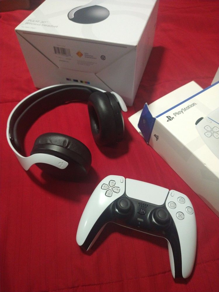 PS5 Controller & Headset