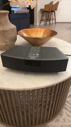 Vintage Bose Wave Radio