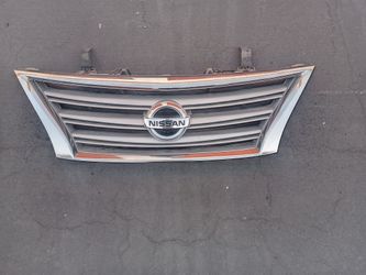 2013-2015 Nissan Sentra Grill With Emblem Oem.