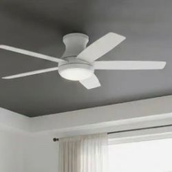 Hampton Bay Banksville 52” Matte White Ceiling Fan w/Light & Remote