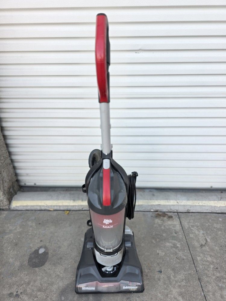 Vacuum Cleaner $20