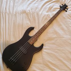 DEAN Electric Base Guitar 