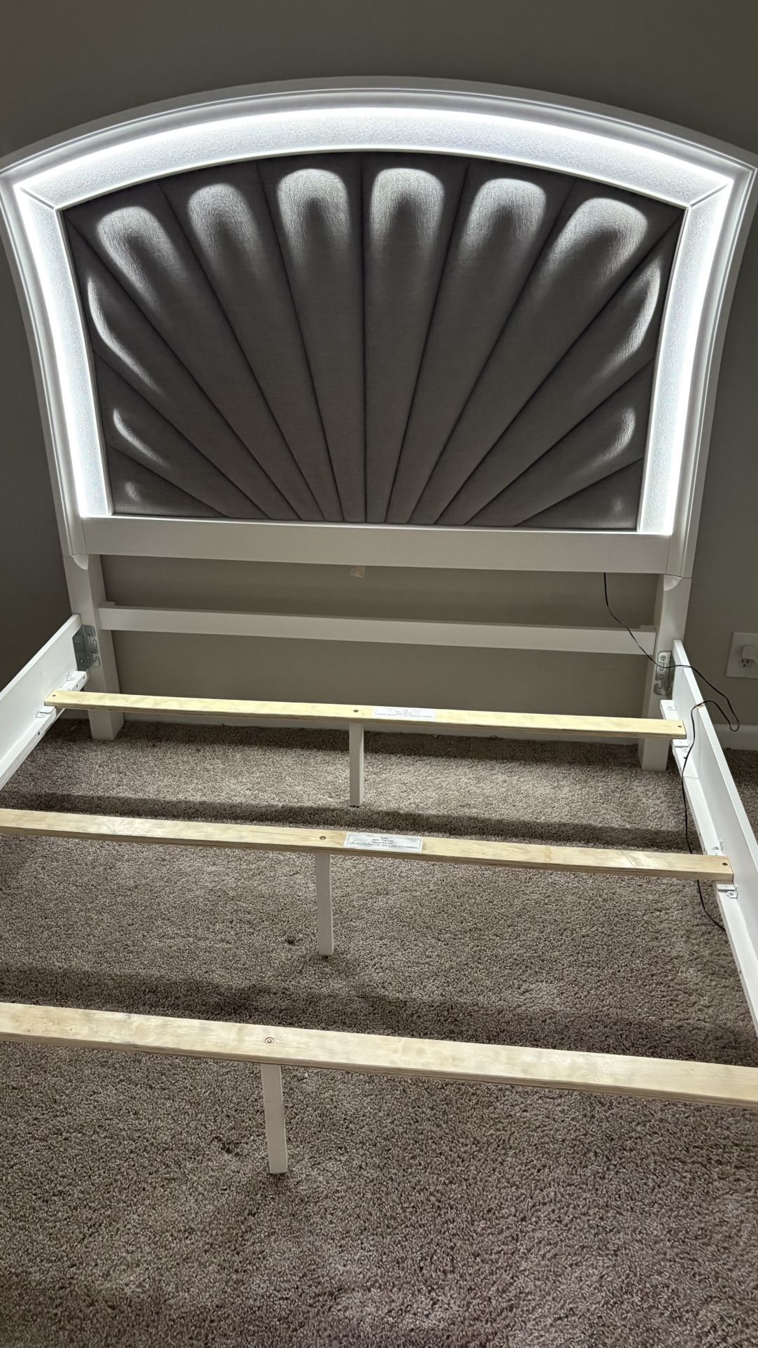 Starlet lane silver  Queen size bed frame 