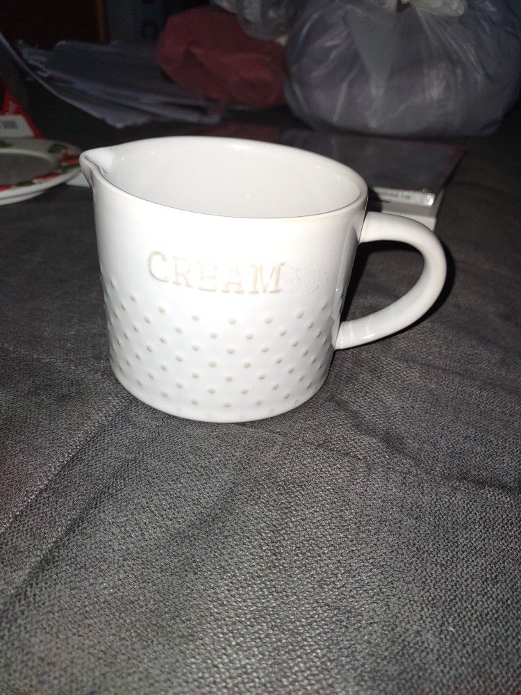 CREAMER CUP. By Better Homes & Gardens .$2
