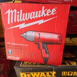 Milwaukee 1/2 in. Square Drive Impact Wrench with Detent Pin Socket Retention