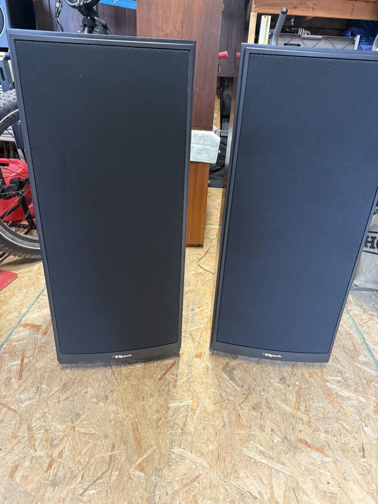 Klipsch KG 5.2 Speakers 