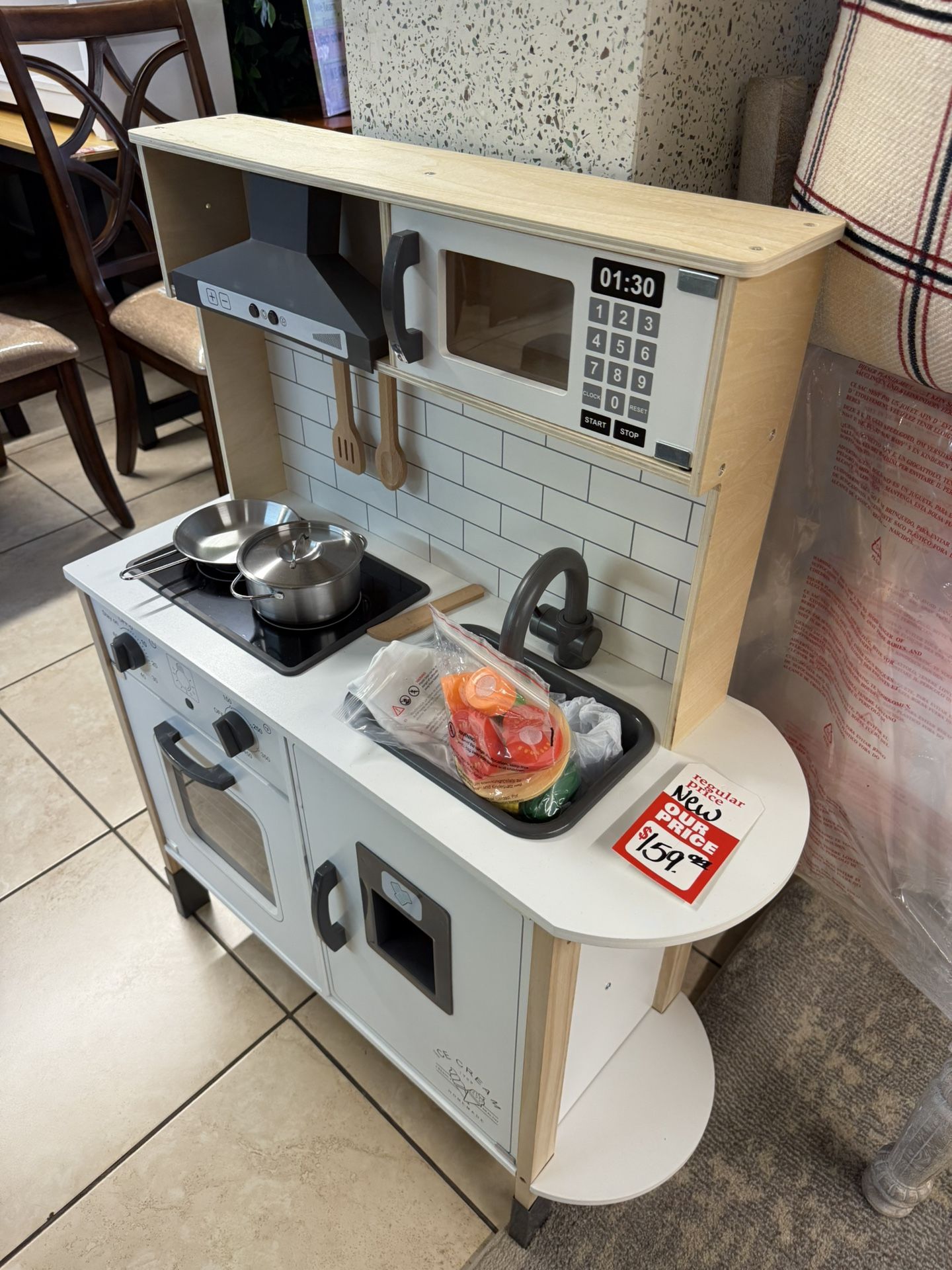 Brand New Kids Kitchen Toy Set