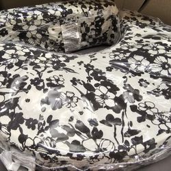 Nursing Pillow With Strap