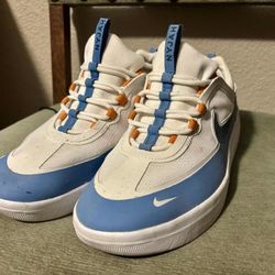 Mens Size 11-1/2 NIKE Shoes