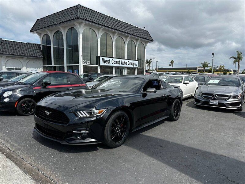 2017 Ford Mustang EcoBoost Premium