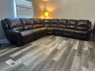 Can Deliver - Power Reclining Sectional