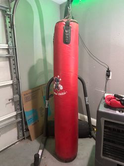 Heavy Punching Bag with Everlast Stand
