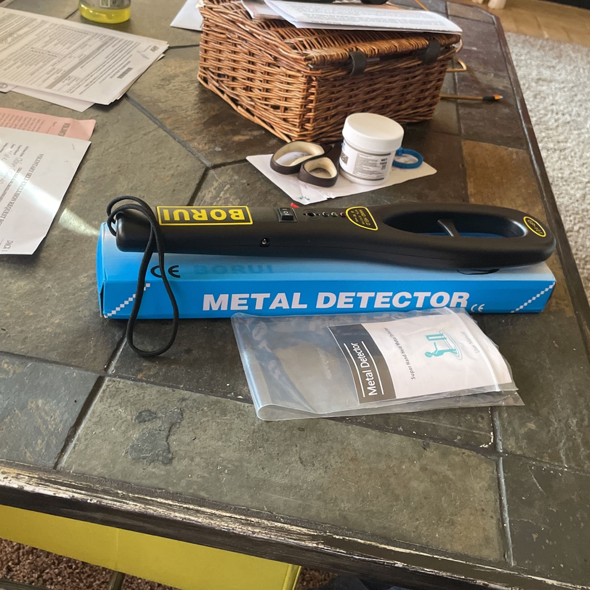 NIB super Hand Held Metal Detector !