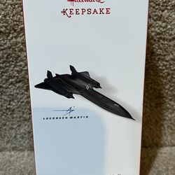 2014 Hallmark Lockheed Martin SR-71 Blackbird Keepsake Die Cast Ornament