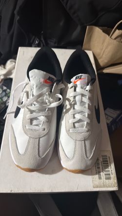 Nike Pacific Sneaker - Women's 9.5