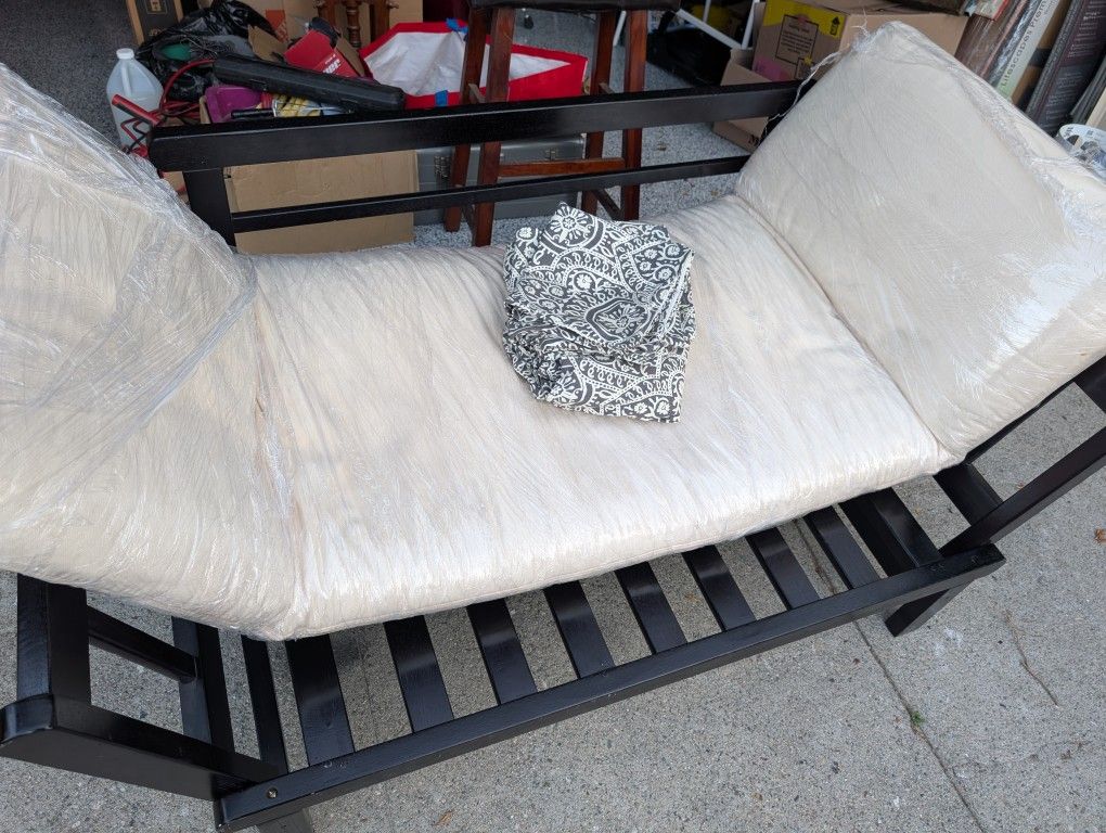 Wood studio Day Sofa