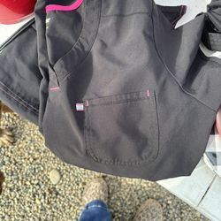 Women’s Scrubs 