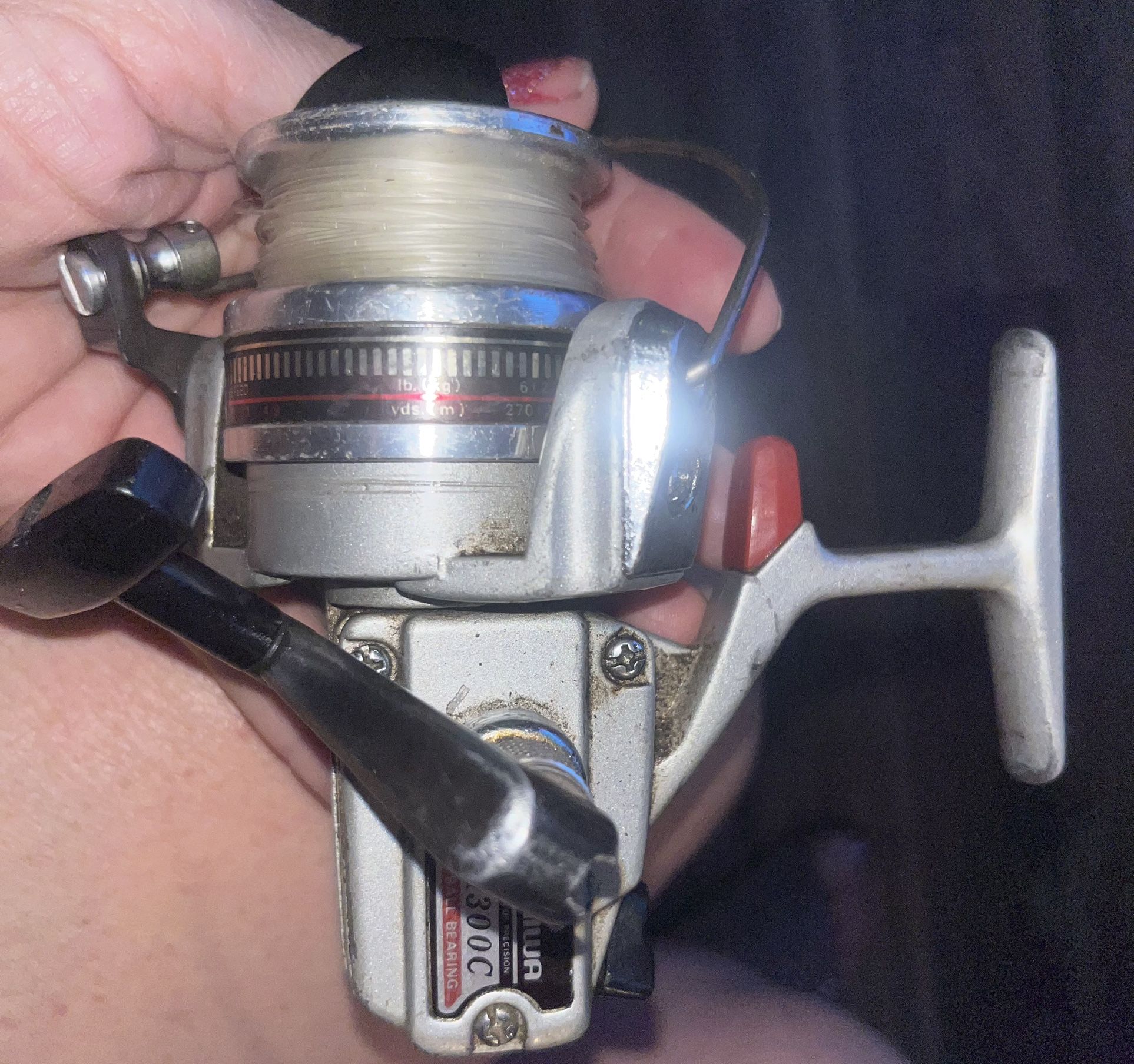 Preowned Daiwa Silver Series 1300c Spinning reel.  Made in Japan.  Vintage  In working condition. All the functions work great , left handed or right 