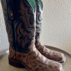 Corral Women’s Cowboy Boots- Wide 