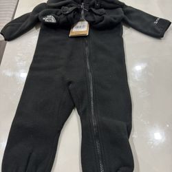 Brand New The North Face Baby Denali Set