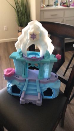 Little people Frozen castle