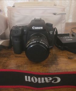 Canon EOS 7D Mark II DSLR Camera Lot,  Excellent Condition