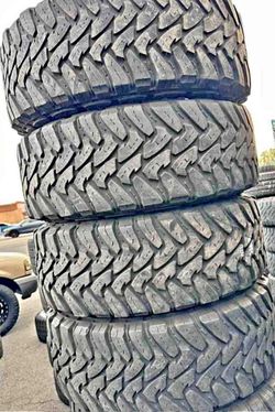 33x12.50/20 Toyo 📍📍 Vendo un set de llantas con 80% de vida las 4 📍🌟