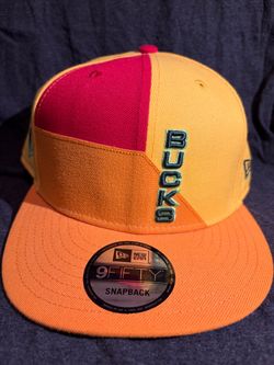 Rare Unique Colorful New Era Snapback Milwaukee Bucks NBA Hat