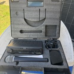 Samson Wireless Microphone 
