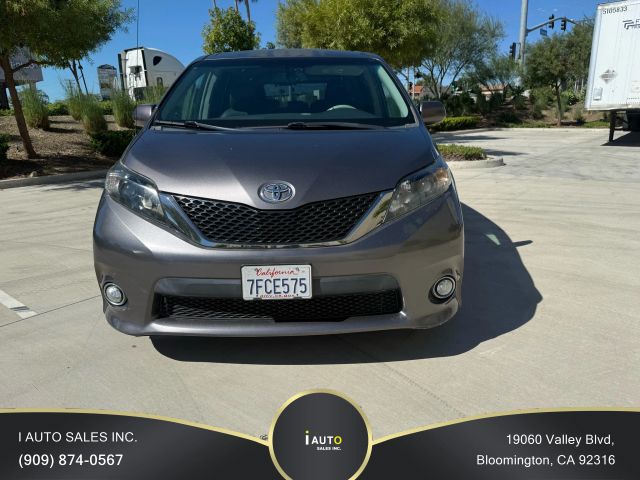 2014 Toyota Sienna
