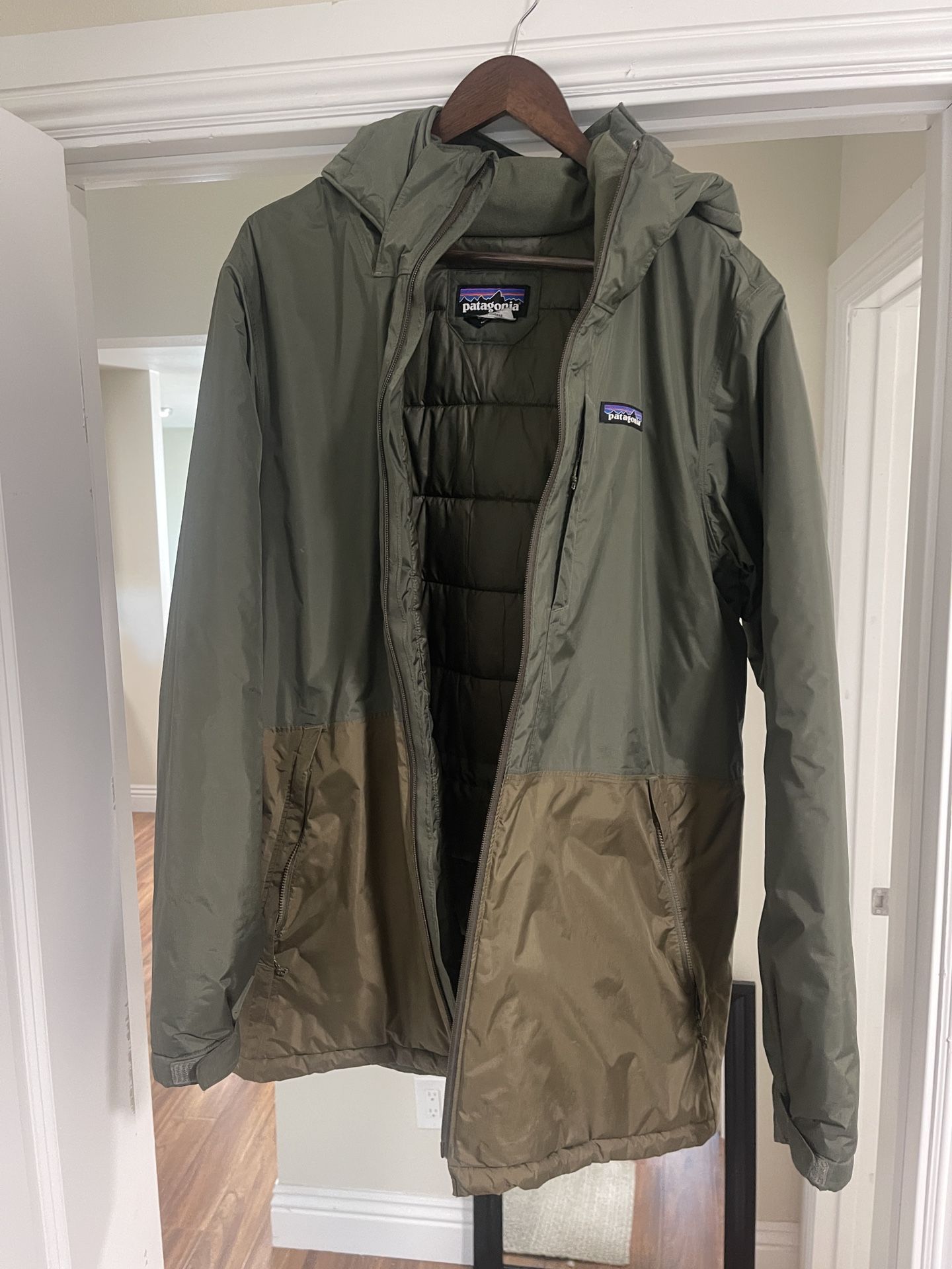 MENS PATAGONIA WINTER JACKET