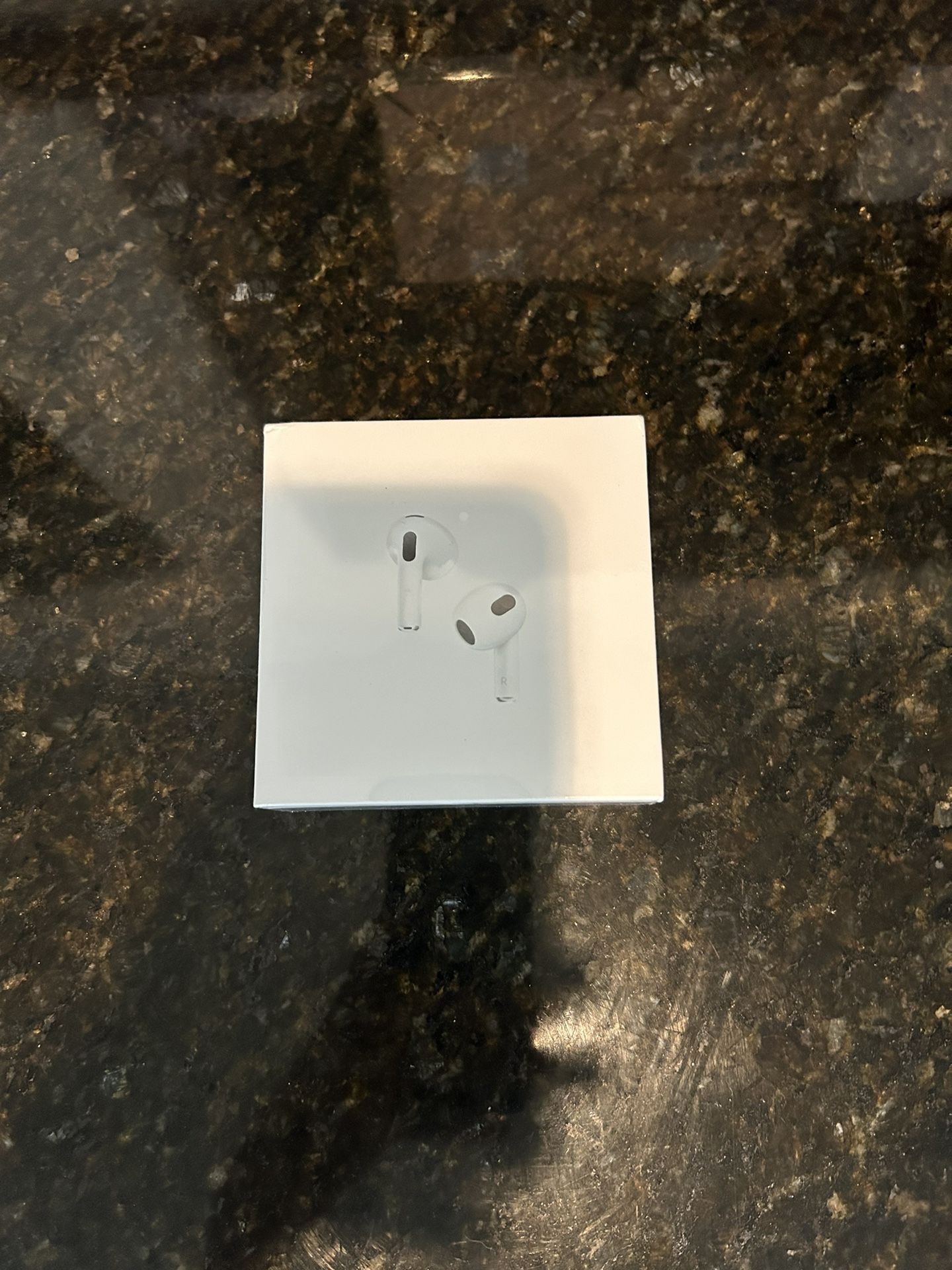 Apple AirPods Generation 3