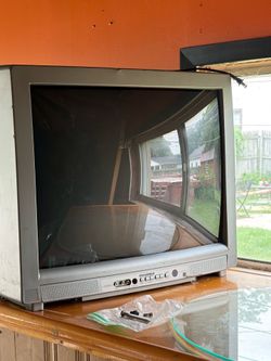Slyvania crt tv
