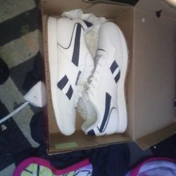 Reebok Classics 10.5 New In The Box $50