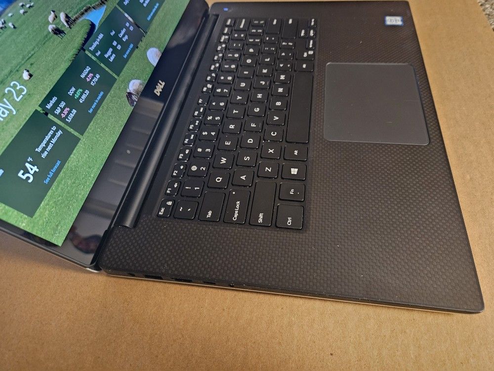 Dell XPS Laptop 15 9550 i7 16gb Ram 256gb SSD NVMe Drive 2.7ghz 15.6 Touchscreen GPU